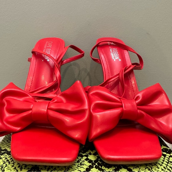 Dolls Kill Red Bow Ankle Wrap Heels Sz. 9 NWT - Picture 2 of 10